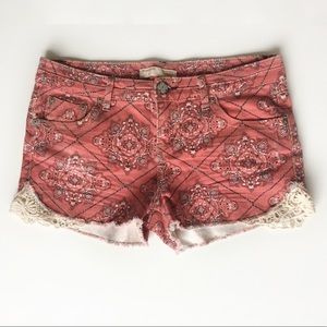 Bandanna Design Shorts With Crochet